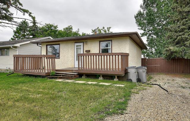 9504 99 Avenue, House detached with 4 bedrooms, 2 bathrooms and 2 parking in Grande Prairie AB | Image 17