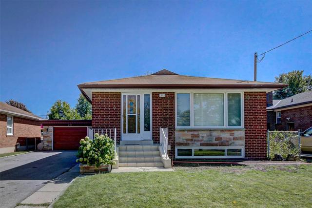 25 Arnott St, House detached with 3 bedrooms, 3 bathrooms and 8 parking in Toronto ON | Image 1