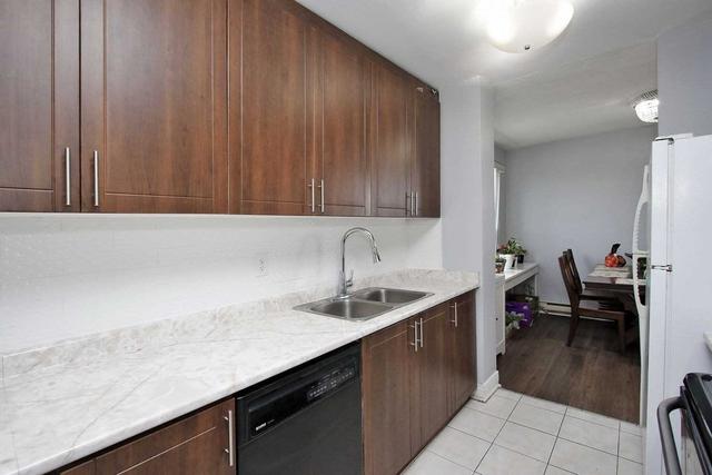 901 - 855 Kennedy Rd, Condo with 3 bedrooms, 2 bathrooms and 2 parking in Toronto ON | Image 10