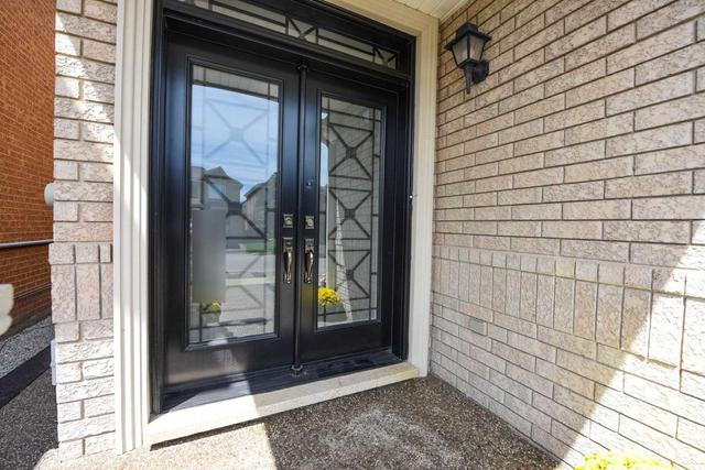 3981 Mayla Dr, House detached with 4 bedrooms, 6 bathrooms and 5 parking in Mississauga ON | Image 12