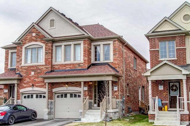 18 Silver Charm Dr, House semidetached with 3 bedrooms, 4 bathrooms and 1 parking in East Gwillimbury ON | Image 2