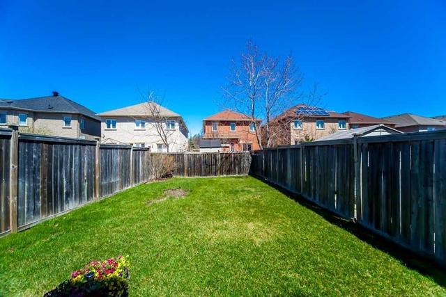 86 Niagara Tr, House attached with 3 bedrooms, 3 bathrooms and 1 parking in Halton Hills ON | Image 15