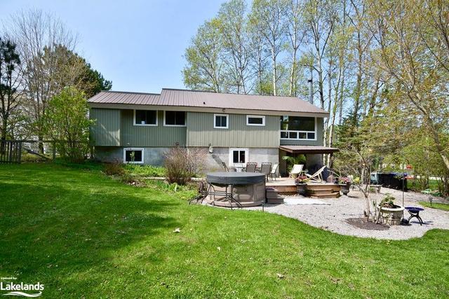 3499 Penetanguishene Road, House detached with 4 bedrooms, 2 bathrooms and null parking in Oro Medonte ON | Image 46