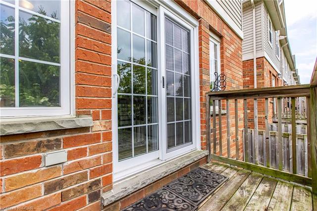 11 - 124 Gosling Gardens, House attached with 3 bedrooms, 2 bathrooms and 2 parking in Guelph ON | Image 46