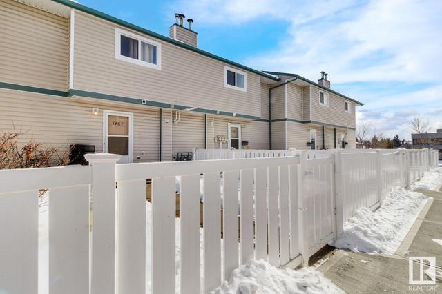 1468 Lakewood Rd Nw Nw, House attached with 3 bedrooms, 1 bathrooms and null parking in Edmonton AB | Image 28