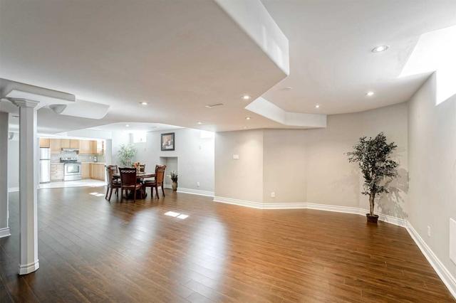 106 Valleycreek Dr, House detached with 5 bedrooms, 6 bathrooms and 8 parking in Brampton ON | Image 16