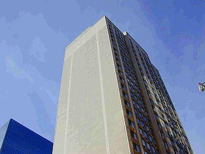 lph 2 - 25 Grenville St, Condo with 1 bedrooms, 1 bathrooms and 1 parking in Toronto ON | Image 1