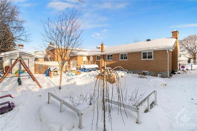1740 St Laurent Street, House detached with 3 bedrooms, 2 bathrooms and 4 parking in Clarence Rockland ON | Image 19