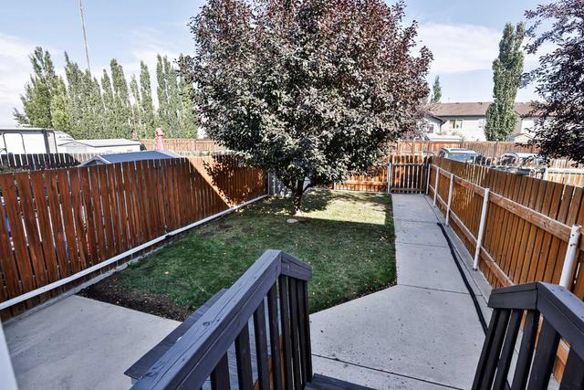 178 Lynx Cove N, Home with 3 bedrooms, 1 bathrooms and 2 parking in Lethbridge AB | Image 3