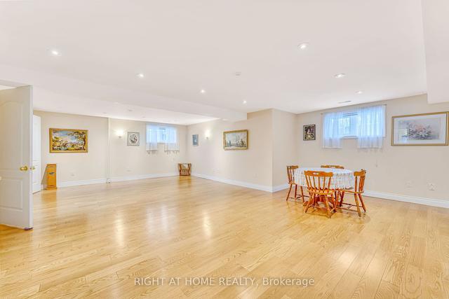 1080 Broughton Lane, House detached with 2 bedrooms, 3 bathrooms and 6 parking in Newmarket ON | Image 8