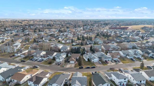 8166 107 Street, House detached with 3 bedrooms, 3 bathrooms and 2 parking in Grande Prairie AB | Image 6