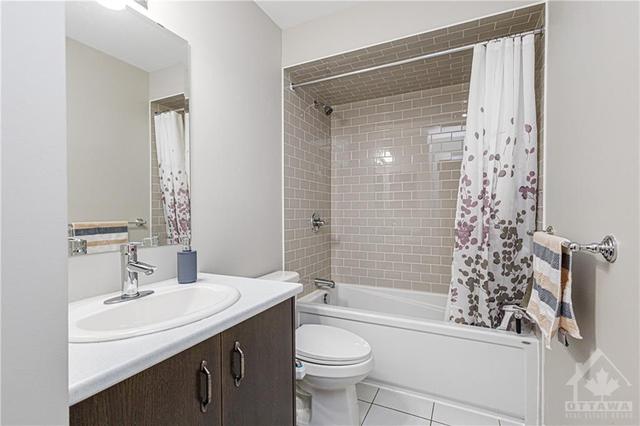 317 Livery Street, Townhouse with 3 bedrooms, 3 bathrooms and 3 parking in Ottawa ON | Image 23