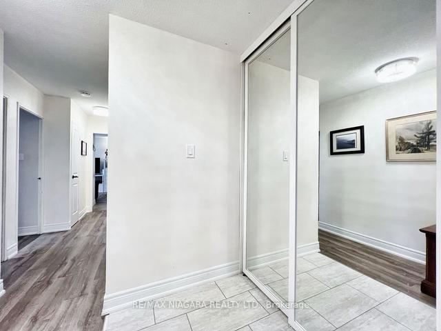 2102ph2 - 625 The West Mall, Condo with 3 bedrooms, 2 bathrooms and 1 parking in Toronto ON | Image 9