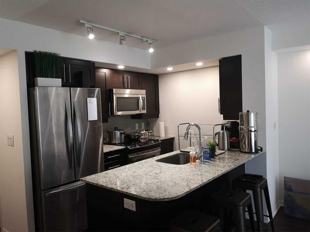705 - 35 Bastion St, Condo with 1 bedrooms, 2 bathrooms and 1 parking in Toronto ON | Image 3