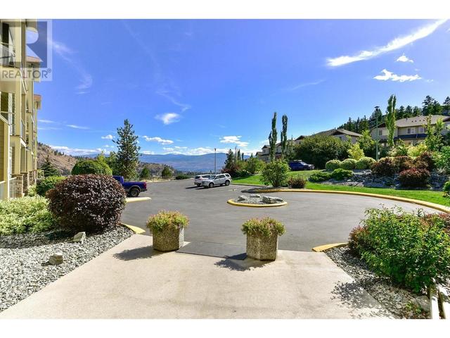 106 - 2120 Shannon Ridge Drive, Condo with 2 bedrooms, 2 bathrooms and null parking in West Kelowna BC | Image 6