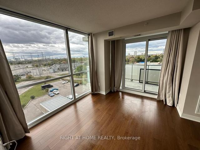 604 - 5740 Yonge St, Condo with 2 bedrooms, 2 bathrooms and 1 parking in Toronto ON | Image 3