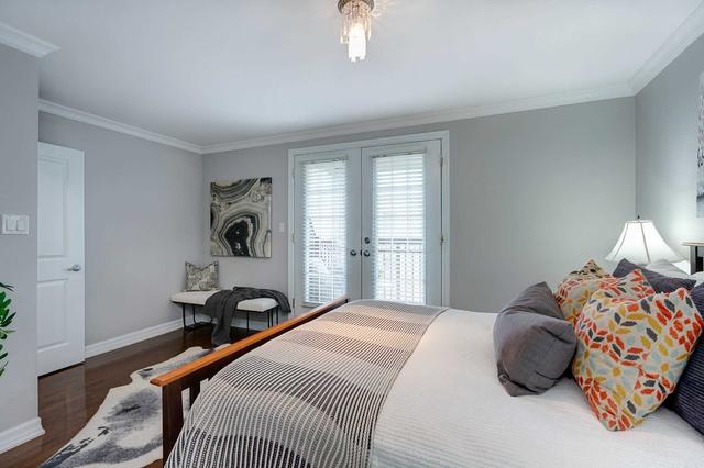 7 Tompkins Mews, House attached with 3 bedrooms, 2 bathrooms and 2 parking in Toronto ON | Image 13