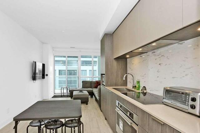 410 - 70 Annie Craig Dr, Condo with 2 bedrooms, 2 bathrooms and 1 parking in Toronto ON | Image 2