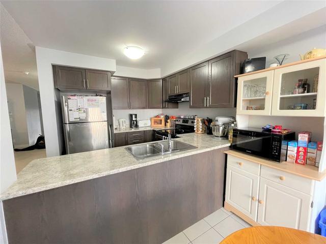 80 Great Gabe Cres, House attached with 3 bedrooms, 3 bathrooms and 3 parking in Oshawa ON | Image 17