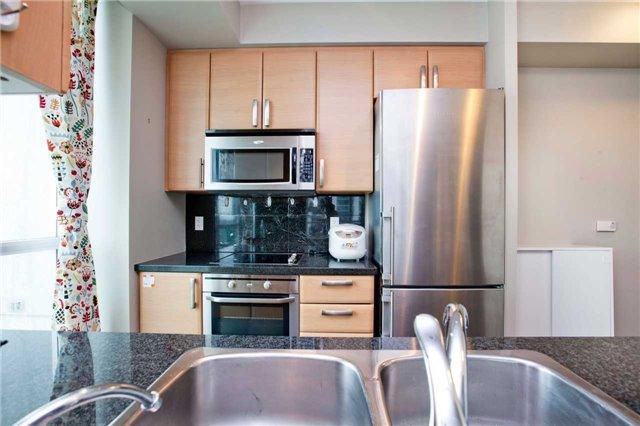 Uph 11 - 1 Avondale Ave, Condo with 2 bedrooms, 2 bathrooms and 1 parking in Toronto ON | Image 11