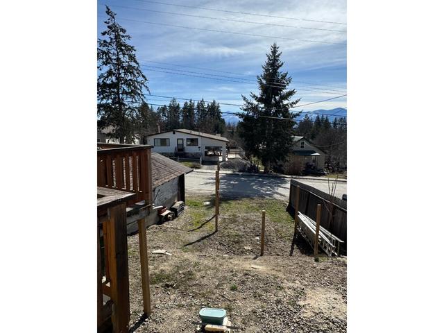1005 Railway Boulevard, House detached with 5 bedrooms, 2 bathrooms and null parking in Creston BC | Image 18