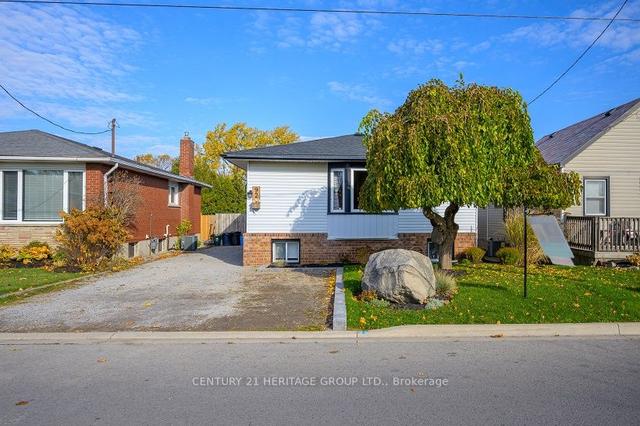 92 Sullivan Ave, House detached with 3 bedrooms, 2 bathrooms and 5 parking in Thorold ON | Image 1