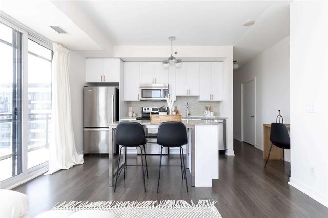 1103 - 225 Sackville St, Condo with 2 bedrooms, 2 bathrooms and 1 parking in Toronto ON | Image 2