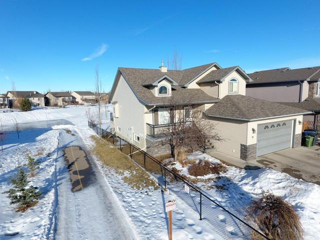 78 Aspen Circle, House detached with 5 bedrooms, 3 bathrooms and 4 parking in Wheatland County AB | Image 2