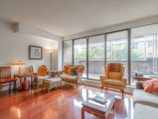 Th13 - 80 Adelaide St E, Condo with 1 bedrooms, 2 bathrooms and 1 parking in Toronto ON | Image 10