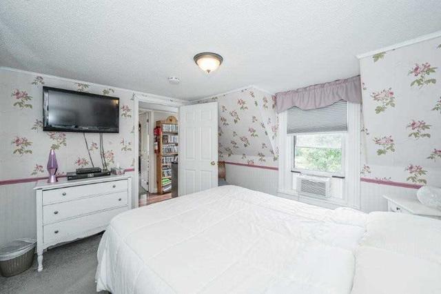 560 Rowanwood Rd, House detached with 3 bedrooms, 2 bathrooms and 5 parking in Huntsville ON | Image 7