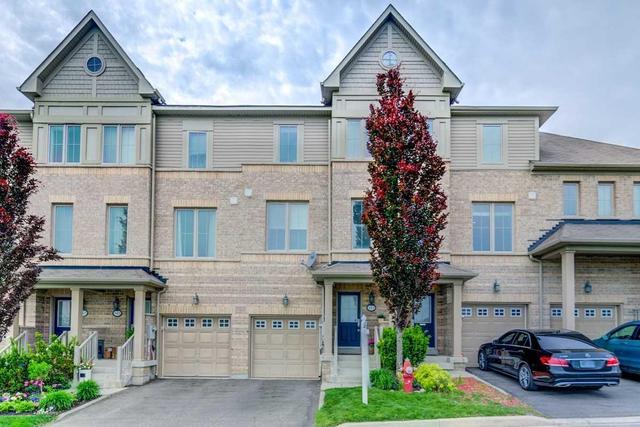 143 Cedar Lake Cres N, Townhouse with 3 bedrooms, 4 bathrooms and 2 parking in Brampton ON | Image 1