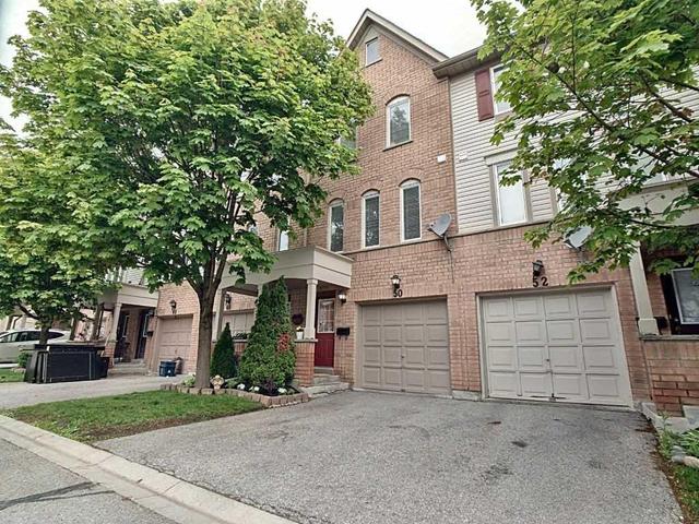 50 Spraggins Lane, Townhouse with 3 bedrooms, 2 bathrooms and 1 parking in Ajax ON | Image 1