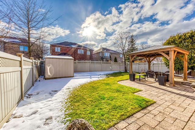 2441 Tesla Cres, House detached with 5 bedrooms, 4 bathrooms and 6 parking in Oakville ON | Image 31