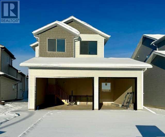 12022 83 Avenue, House detached with 3 bedrooms, 2 bathrooms and 6 parking in Grande Prairie AB | Image 1