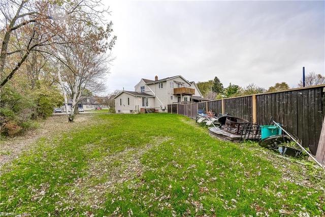 8015 Booth Street, House detached with 5 bedrooms, 4 bathrooms and 5 parking in Niagara Falls ON | Image 33