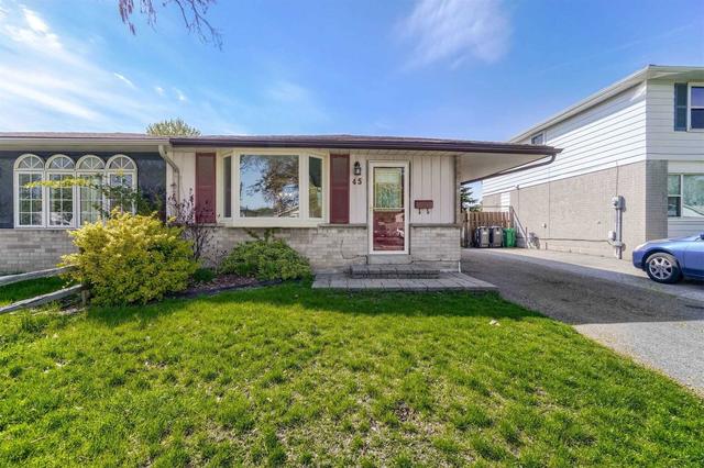 45 Seaborn Rd, House semidetached with 3 bedrooms, 2 bathrooms and 3 parking in Brampton ON | Image 1