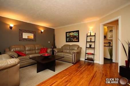 856 Atwater Ave, House detached with 2 bedrooms, 2 bathrooms and 3 parking in Mississauga ON | Image 2