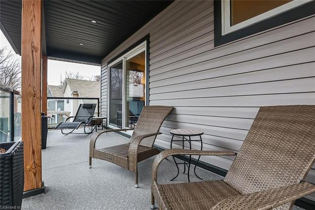 77 b Broadway, House detached with 3 bedrooms, 2 bathrooms and null parking in St. Catharines ON | Image 20