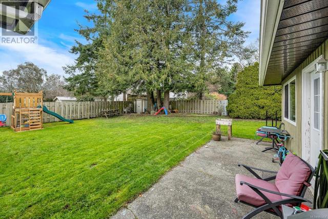 2053 Stelly's Cross Rd, House detached with 3 bedrooms, 2 bathrooms and 3 parking in Central Saanich BC | Image 31