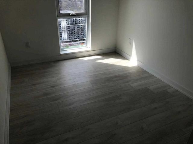 2505 - 225 Sumach St, Condo with 3 bedrooms, 2 bathrooms and 0 parking in Toronto ON | Image 13