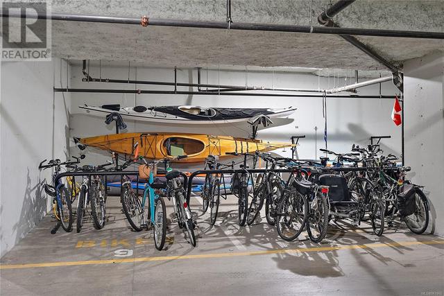 Bike & Kayak Storage | Image 26