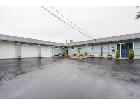34410 Norrish Avenue, House detached with 5 bedrooms, 2 bathrooms and 10 parking in Mission BC | Card Image