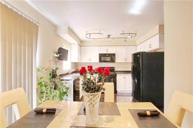 7227 Para Pl, House semidetached with 3 bedrooms, 3 bathrooms and 3 parking in Mississauga ON | Image 5