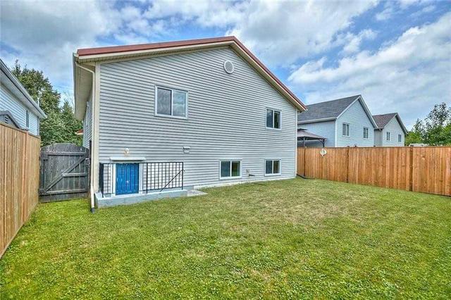 216 Parnell Rd, House detached with 3 bedrooms, 2 bathrooms and 1 parking in St. Catharines ON | Image 12