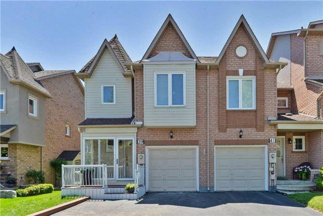 39 Kelso Cres, House attached with 3 bedrooms, 3 bathrooms and 3 parking in Vaughan ON | Image 1