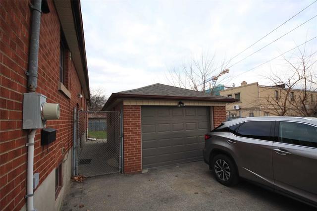11 Rosemeade Ave, House detached with 4 bedrooms, 3 bathrooms and 6 parking in Toronto ON | Image 14