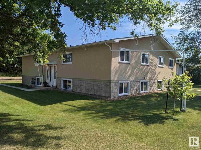5103 50 St, House attached with 10 bedrooms, 4 bathrooms and null parking in Bon Accord AB | Image 1