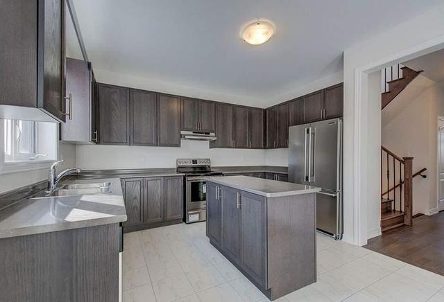 129 Decast Cres, House attached with 4 bedrooms, 3 bathrooms and 2 parking in Markham ON | Image 11