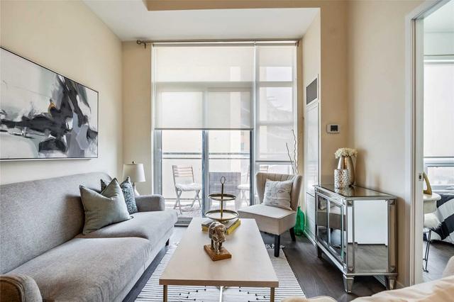 1001 - 840 Queen's Plate Dr, Condo with 1 bedrooms, 2 bathrooms and 1 parking in Toronto ON | Image 1
