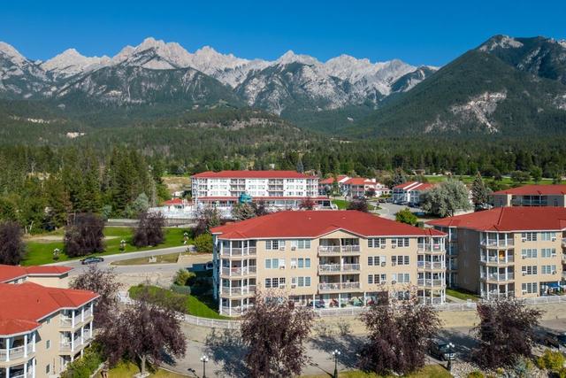4008b - 5052 Riverview Road, Condo with 1 bedrooms, 1 bathrooms and null parking in East Kootenay F BC | Image 1